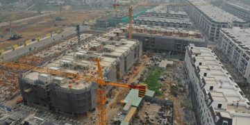  Giá bán căn hộ được dự báo sẽ đi ngang trong quý 3 và có thể tăng trở lại vào cuối năm. Ảnh minh họa